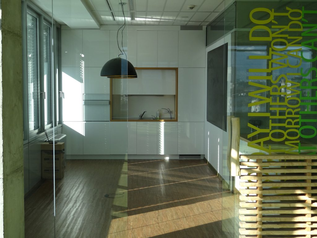 Свободни офис площи - 280 кв.м. 3 214